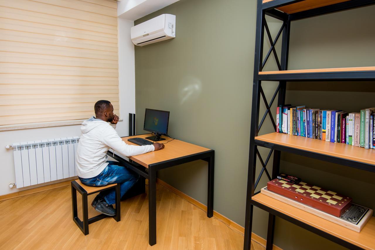 Feyu Hostel Baku Eksteriør bilde