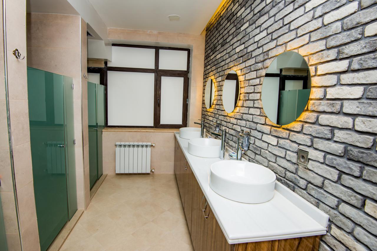 Feyu Hostel Baku Eksteriør bilde